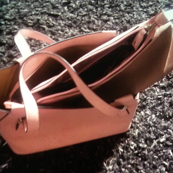 London Fog shoulder bag - Picture 7 of 12